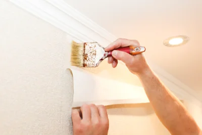 Pose de papier peint à Biran — revêtements muraux et toiles de verre